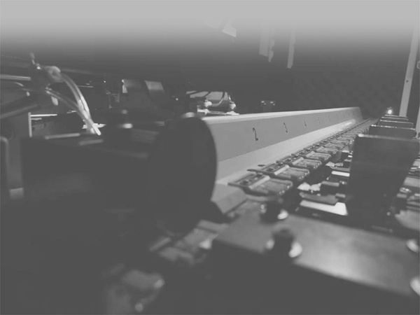 成本控制的艺术：插件机如何在精益生产中实现效益最大化