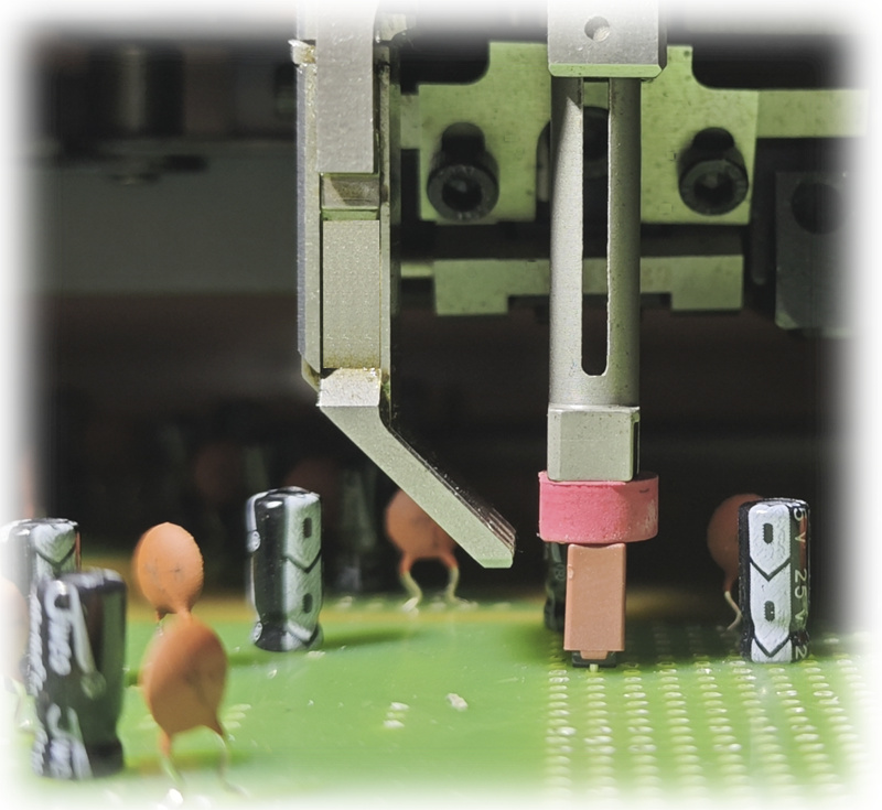 产业升级引擎：多功能插件机推动医疗电子设备制造革新