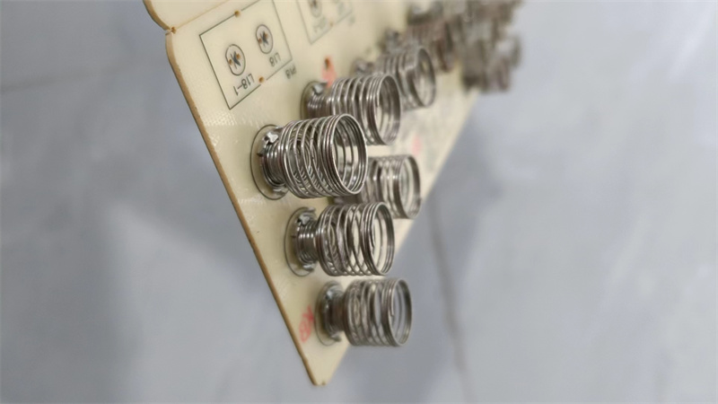 PCB插件机：推动电子制造步入工业4.0时代的先锋